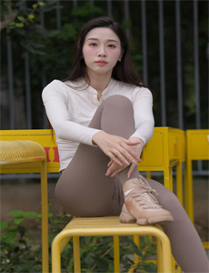 《用手指搅乱我吧未增删翻译樱花》