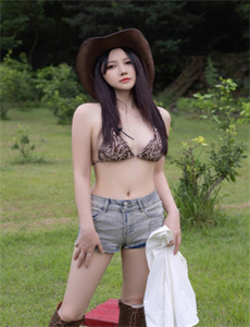 《巨乳护士高清》