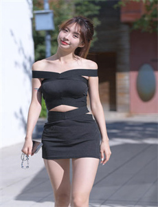 《女教练房的呻吟》